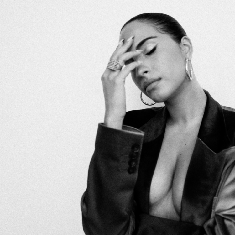 Snoh Aalegra