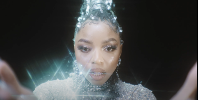 Chloe Treat Me teaser video