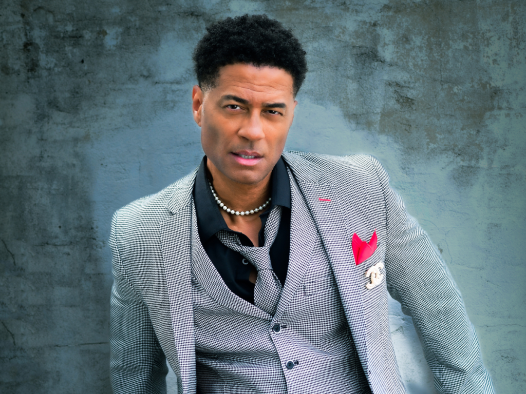 A photo of R&B singer Eric Benét.