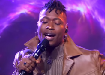 R&B singer Lucky Daye performs "That's You" and "HERicane" on "GMA"
