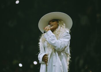 Mary J. Blige on her For My Fans Tour.