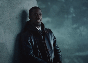 Givēon in his "Rather Be" music video.