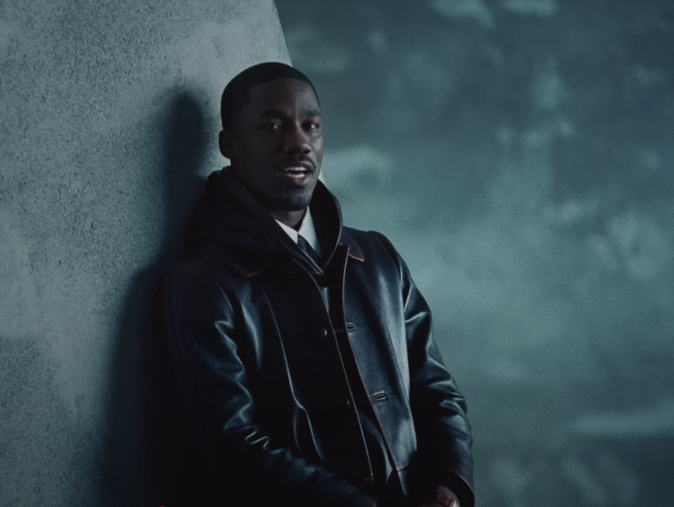 Givēon in his "Rather Be" music video.