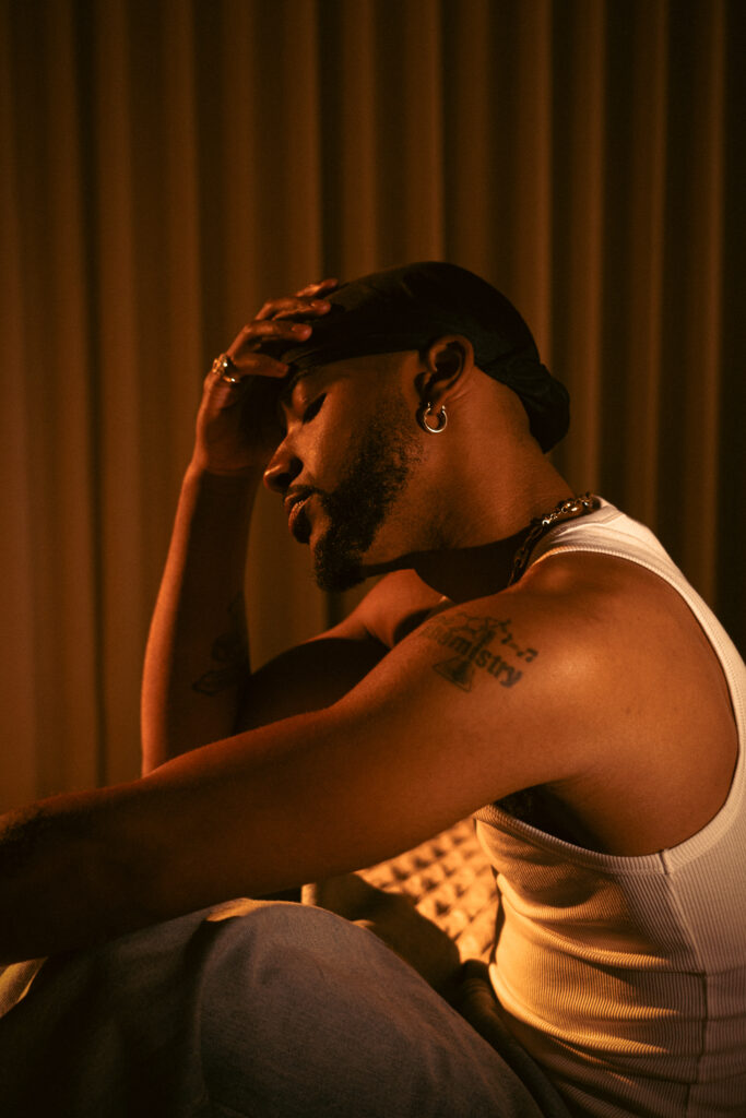 A photo actor and singer Algee Smith